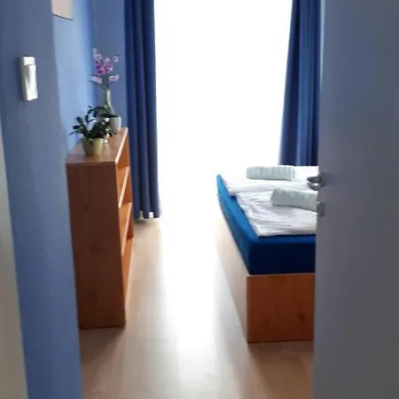 Pipacs Apartman *