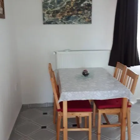 Pipacs Apartman Apartman
