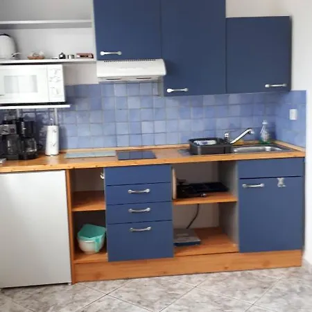 Pipacs Apartman * Zamárdi
