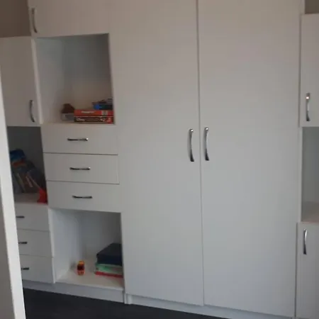 Pipacs Apartman *