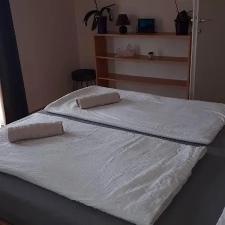 Pipacs Apartman