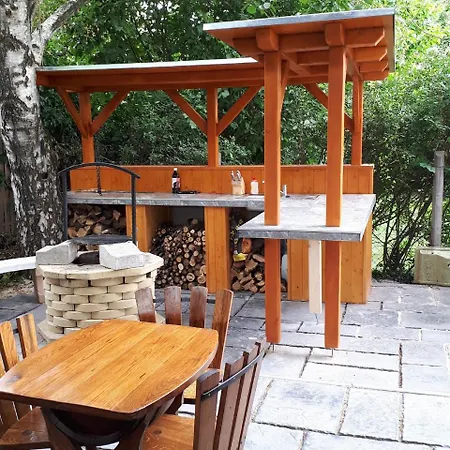 Pipacs Apartman * Zamárdi